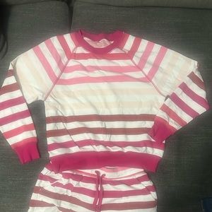 2 piece sweater short set Pink, Magenta and pale pink stripes. Great shape.
